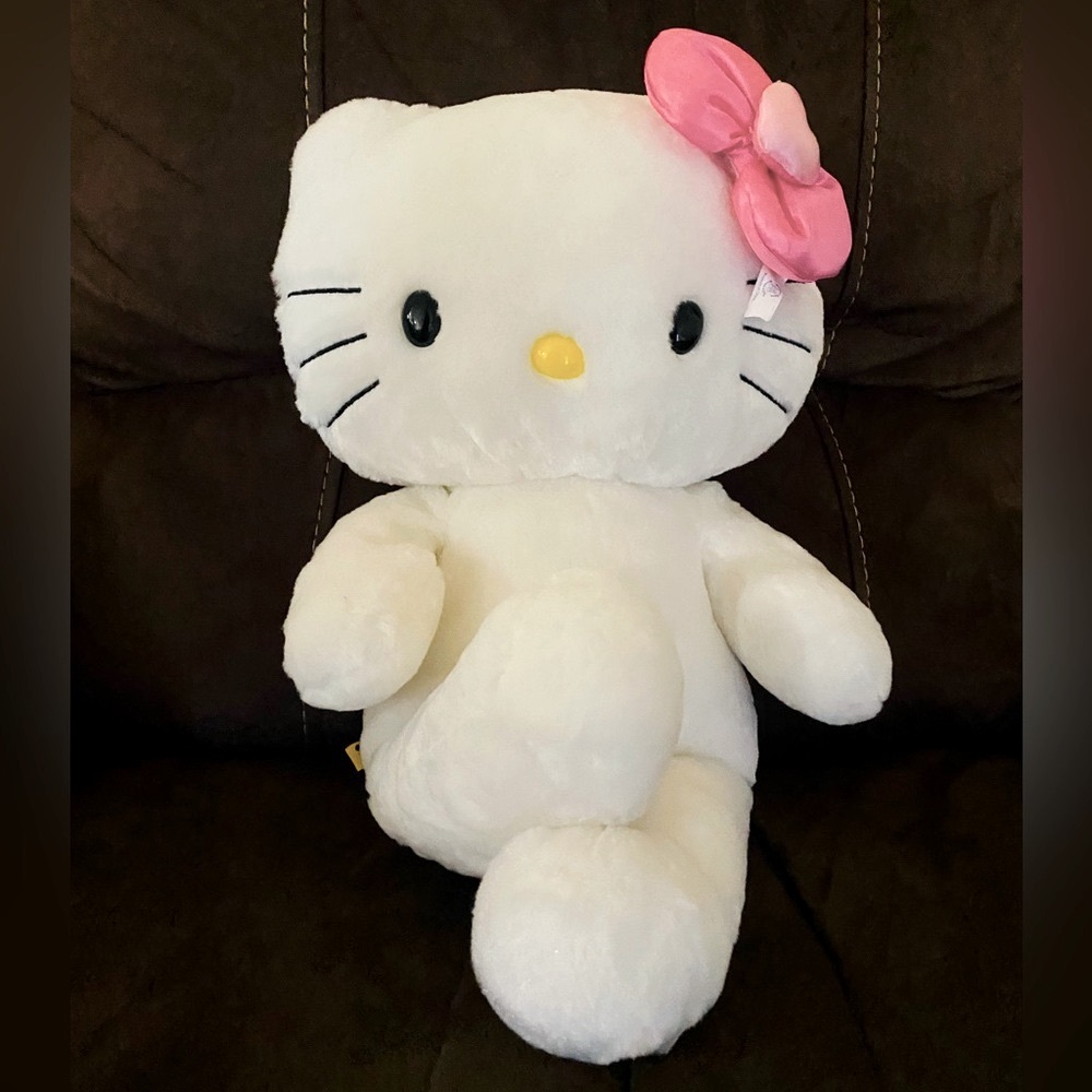 Fluffy hello Kitty Build -A-Bear Excellent condition. - Picture 3 of 13